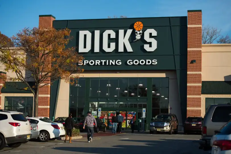 Dick’s Sporting Goods exec defends Foot Locker acquisition: ‘Like it or not, we make these decisions and investments for a lifetime’