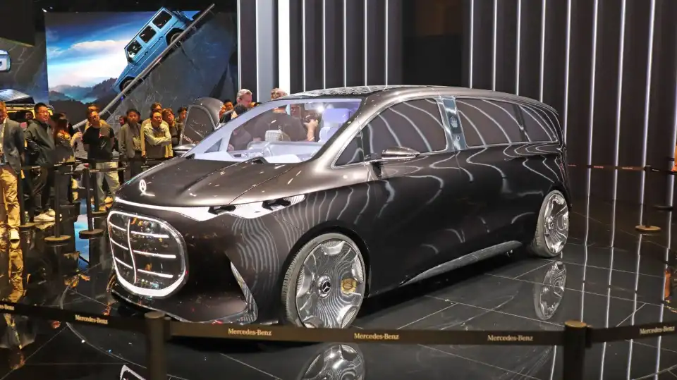 Forget SUVs: Minivans are having a renaissance—and they’ve never been this plush